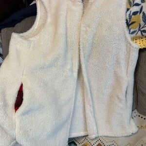 Beeson River Cream Fleece Vest